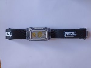 PETZL Actik Core Stirnlampe, allein