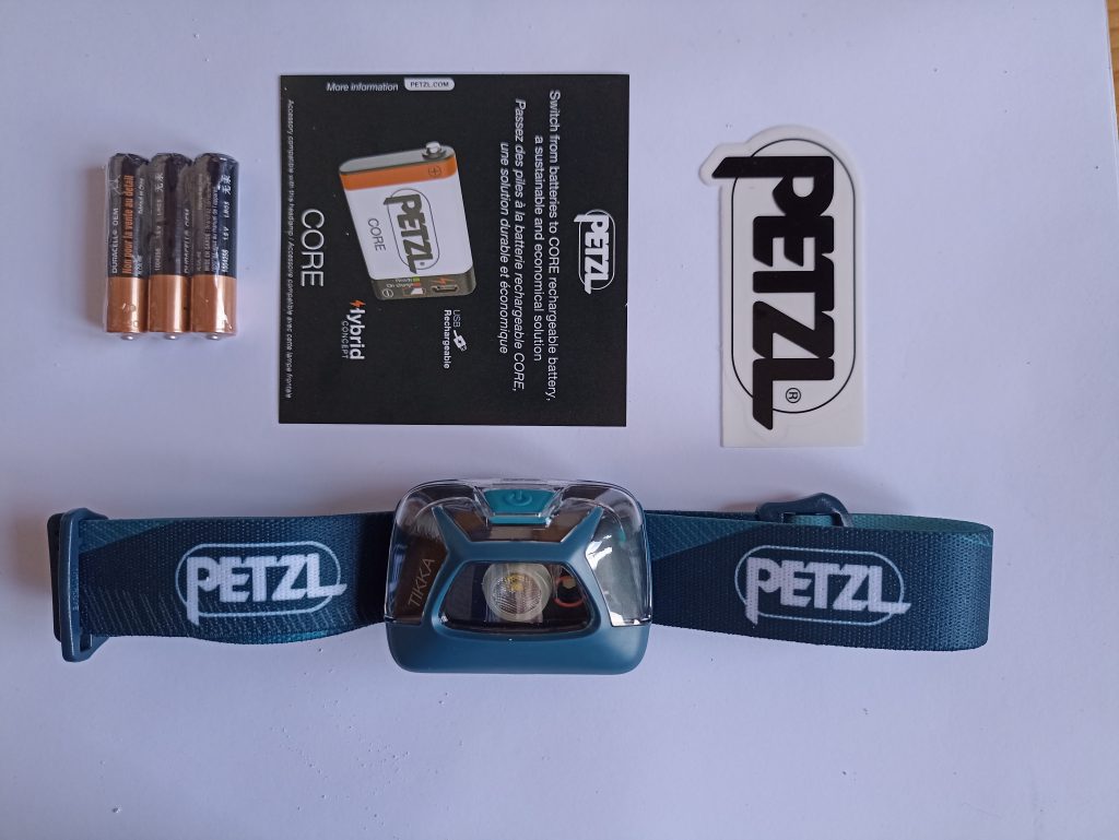 Petzl Tikka Stirnlampe, Lieferumfang
