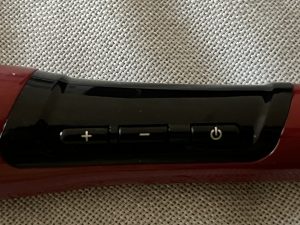 Remington Silk Curlin Wand Lockenstab Details Ein- und Ausschalter, Plus- und Minustasten für Temperatur