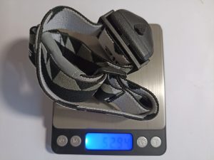 Sigma Sport Headled II Stirnlampe, auf der Waage