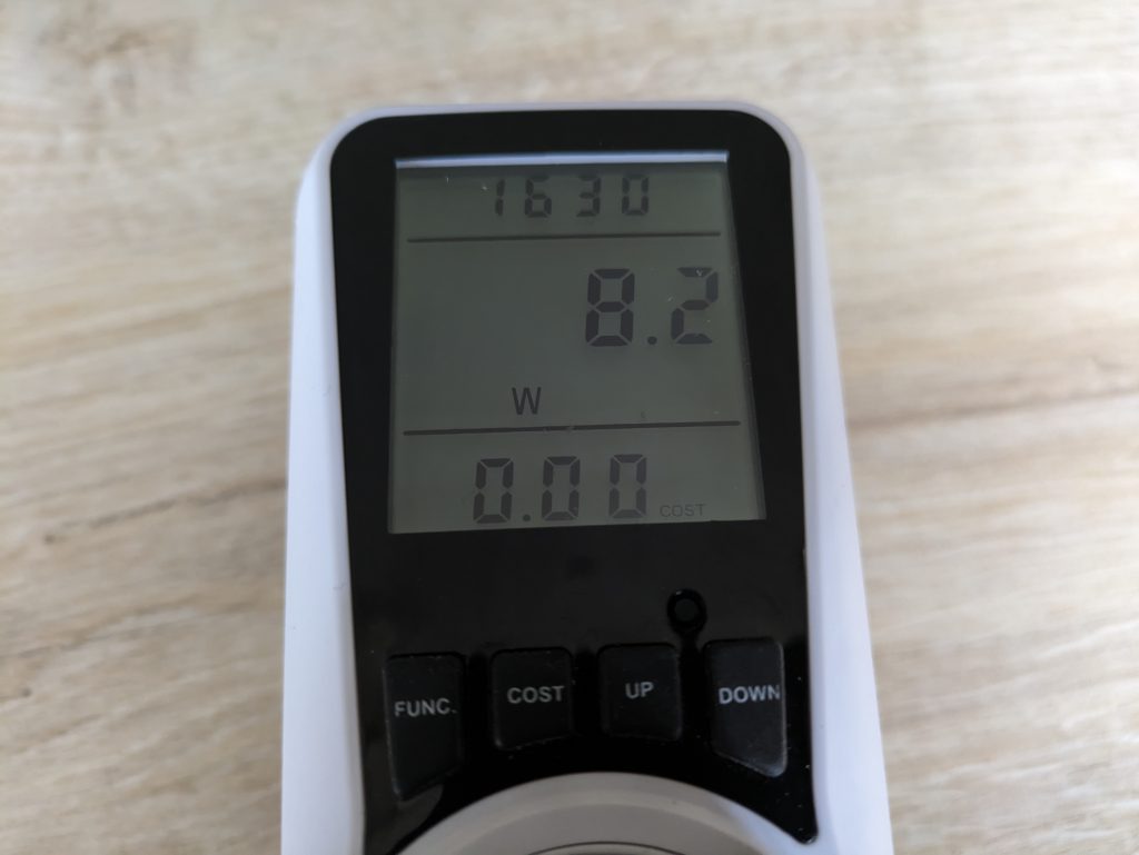Stromverbrauch der BURNNOVE XH-12V Massagepistole beim Laden