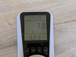 Stromverbrauch der RENPHO R3 Massagepistole beim Laden