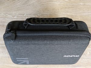 Tasche der RENPHO R3 Massagepistole von oben