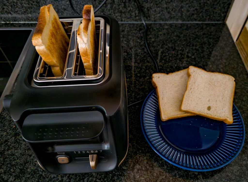 Tefal Includeo TT5338 Toaster Test