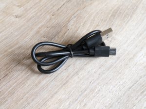 USB-Kabel der Newgen Medicals ZX-6210-675 Massagepistole