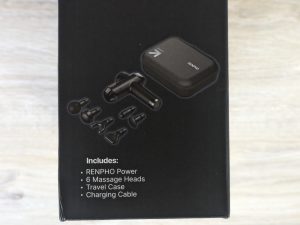 Verpackung der RENPHO R3 Massagepistole von links in der Nahansicht