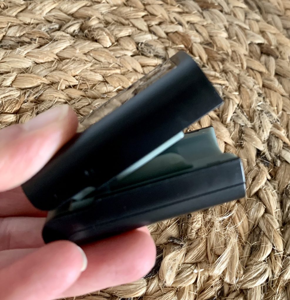 ViATOM OXYSMART Pulsoximeter mit geöffnetem Clip