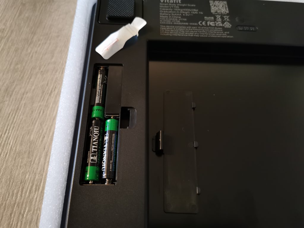 Vitafit VT705 Körperfettwaage Batteriefach ohne Sicherung