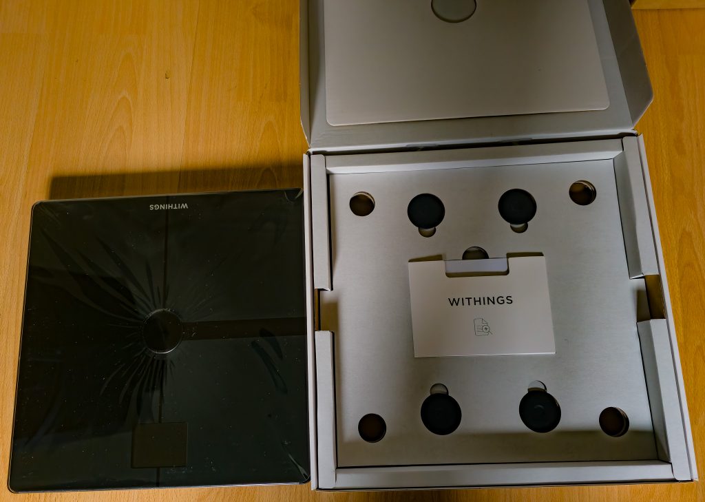WITHINGS Body Smart Körperfettwaage in geöffneter Verpackung