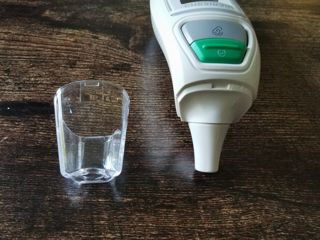 medisana TM 750 Ohrthermometer Schutzhaube entfernt