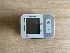 Beurer BC 28 Handgelenk-Blutdruckmessgerät Vorderseite