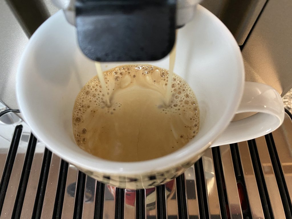 Melitta BellaCrema Speciale Kaffeebohnen Zubereitung Kaffee Crema