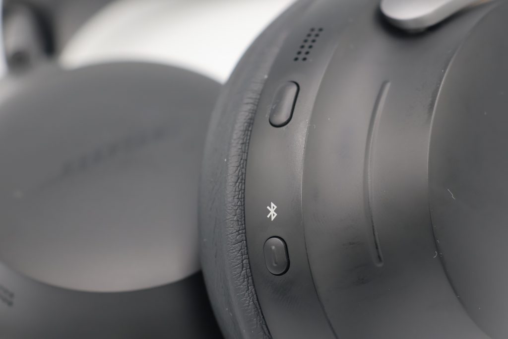 Bose QuietComfort Ultra Over-Ear-Kopfhörer Bluetooth-Knopf