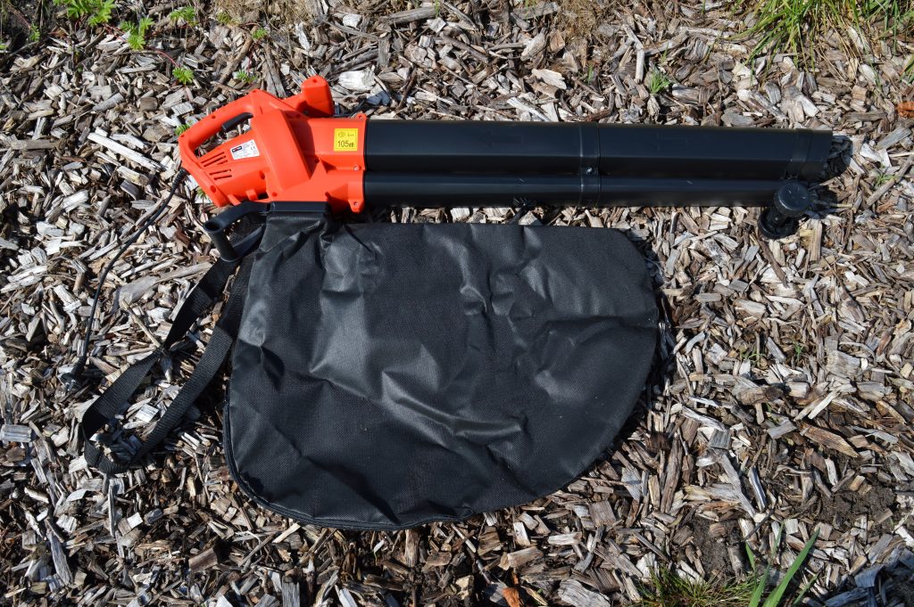 Grafner LS10929 Elektro Laubsauger montiert