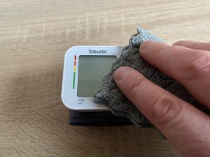 Beurer BC 28 Handgelenk-Blutdruckmessgerät Reinigung