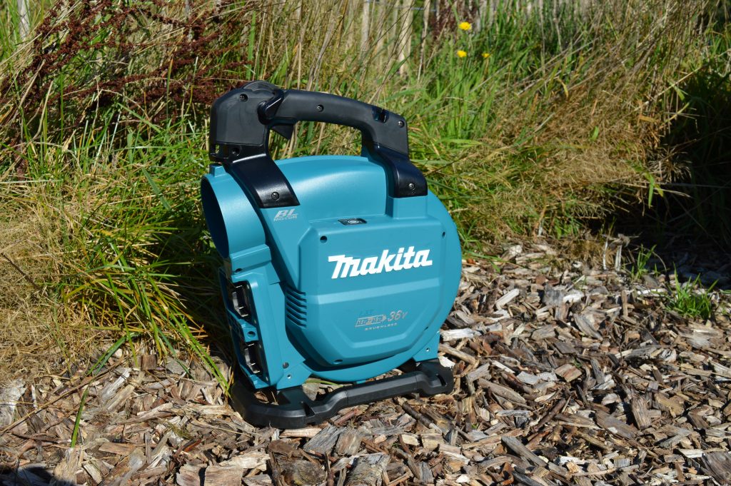 Makita DUB363PT2V Akku Laubsauger Links