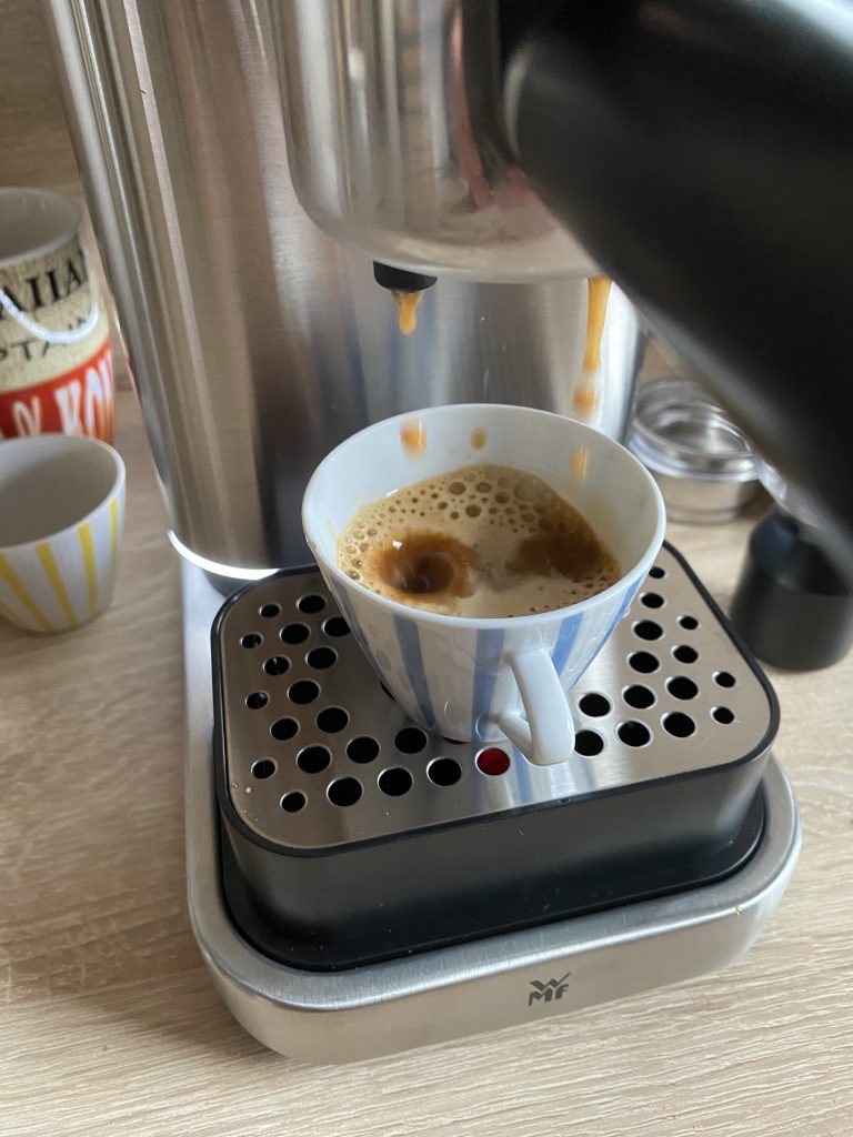 WMF Lumero Espresso Siebträgermaschine Zubereitng Espresso