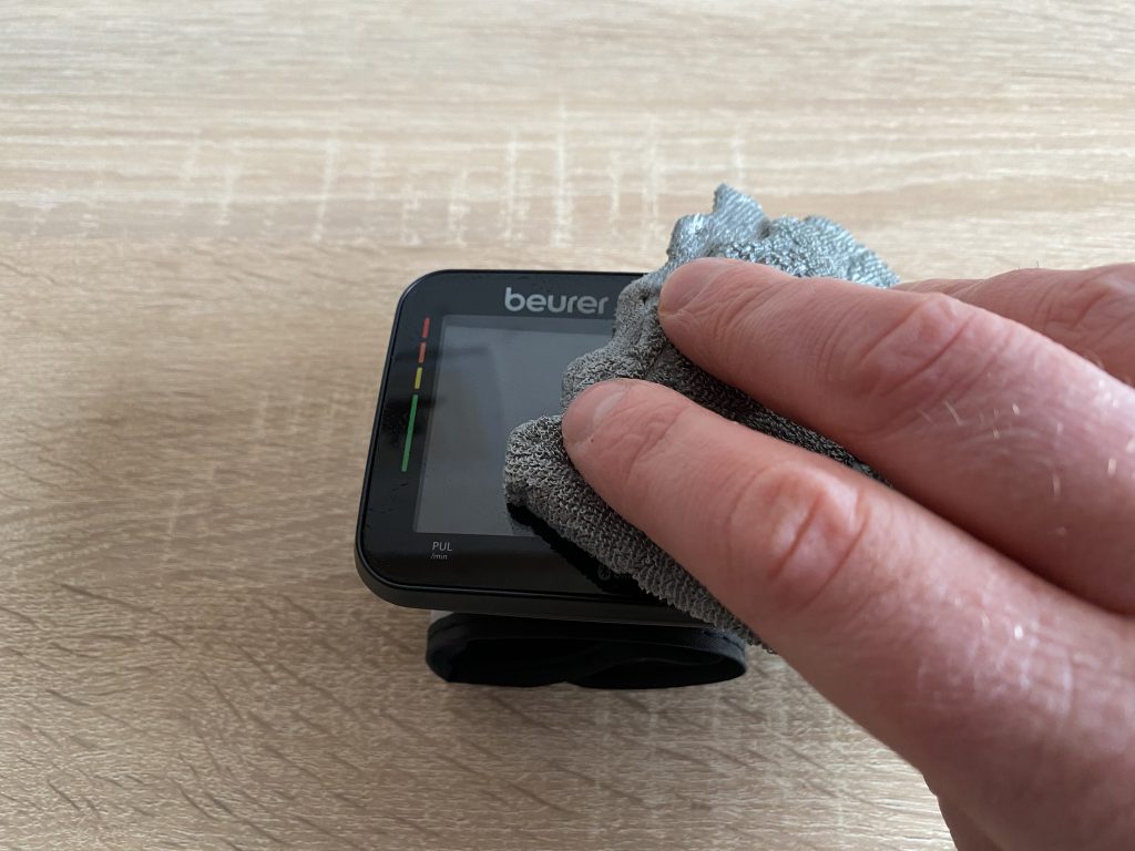 Beurer BC 54 Handgelenk-Blutdruckmessgerät Reinigung