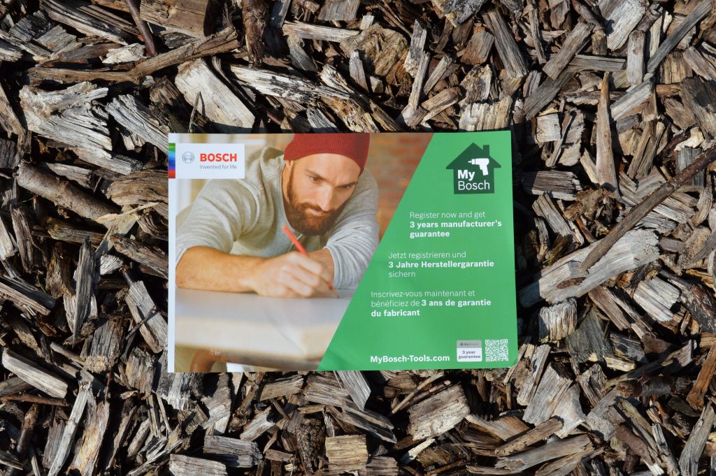 Bosch UniversalGardenTidy Laubsauger Verpackungsinhalt Infoheft Garantieerweiterung