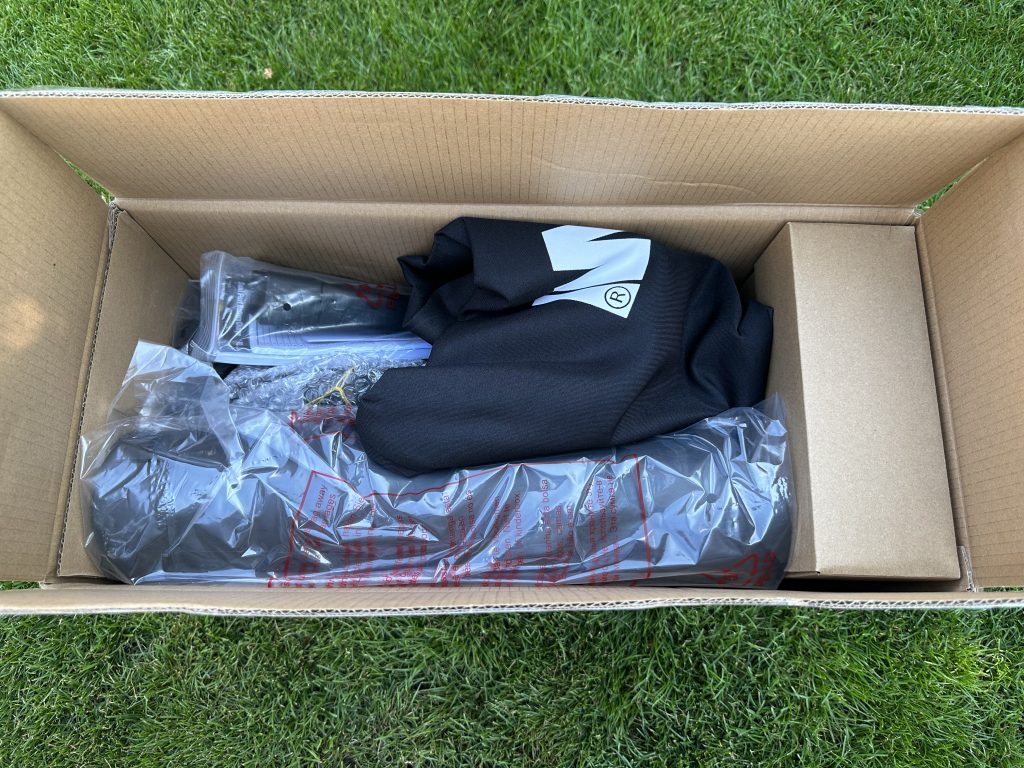 WORX WG583E Laubsauger Verpackung geöffnet Verpackungsinhalt