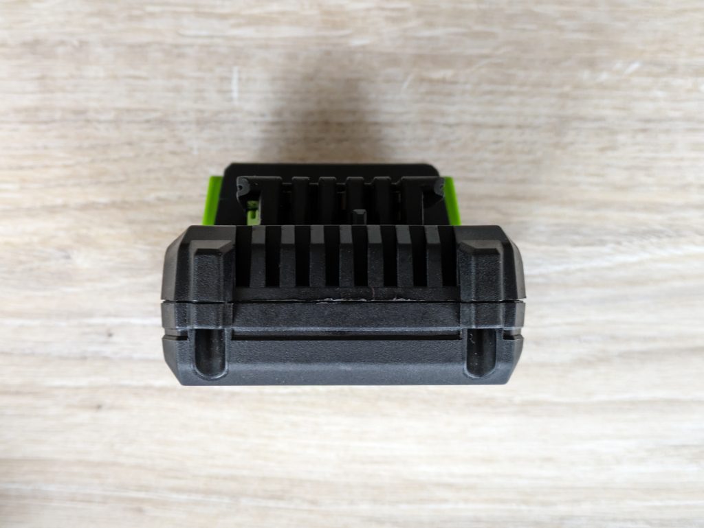 Akku des WORKPRO ‎W122039AU Akkuschrauber von hinten