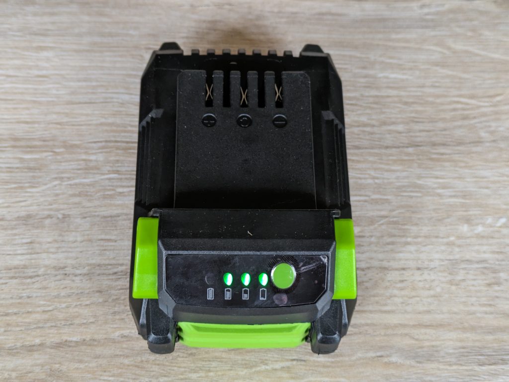 Akku des WORKPRO ‎W122039AU Akkuschraubers von oben