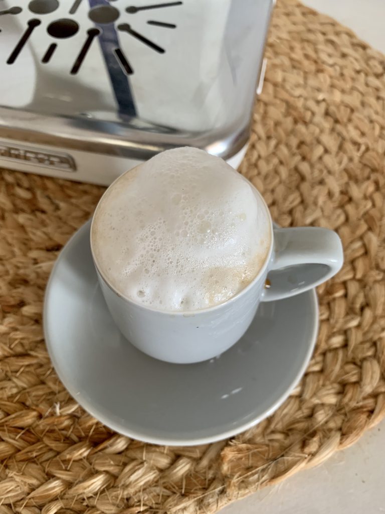 Ariete Vintage Siebträgermaschine Milchschaum von oben
