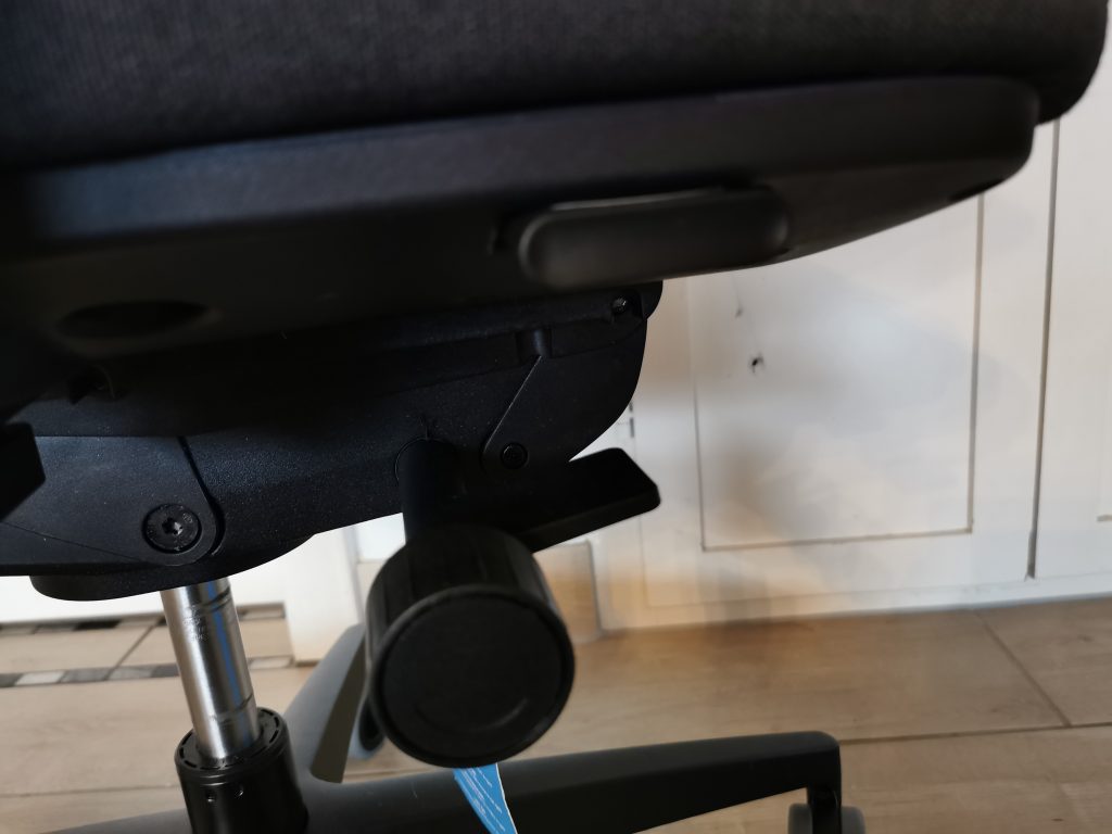 Ergotopia MasterBack Pro Bürostuhl Bedienelement