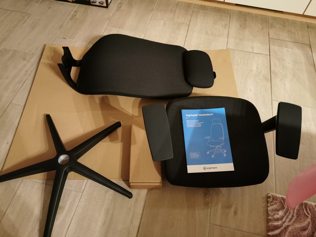 Ergotopia MasterBack Pro Bürostuhl Einzelteile ausgepackt