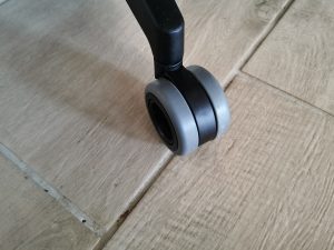 Ergotopia MasterBack Pro Bürostuhl Rolle detail