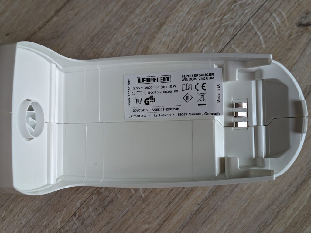 Gehäuse des Leifheit Dry & Clean Fenstersaugers