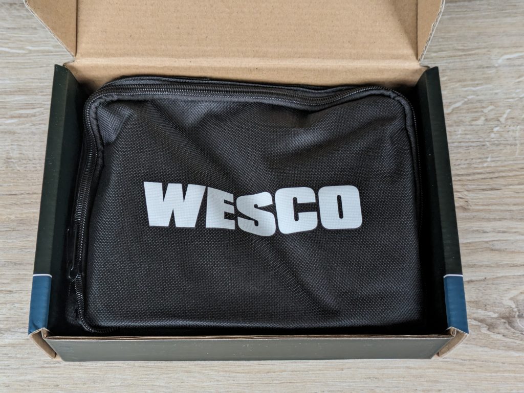 Geöffnete Verpackung des WESCO WS2013 WS2103.1 CSD40Q Akkuschraubers ohne Anleitung