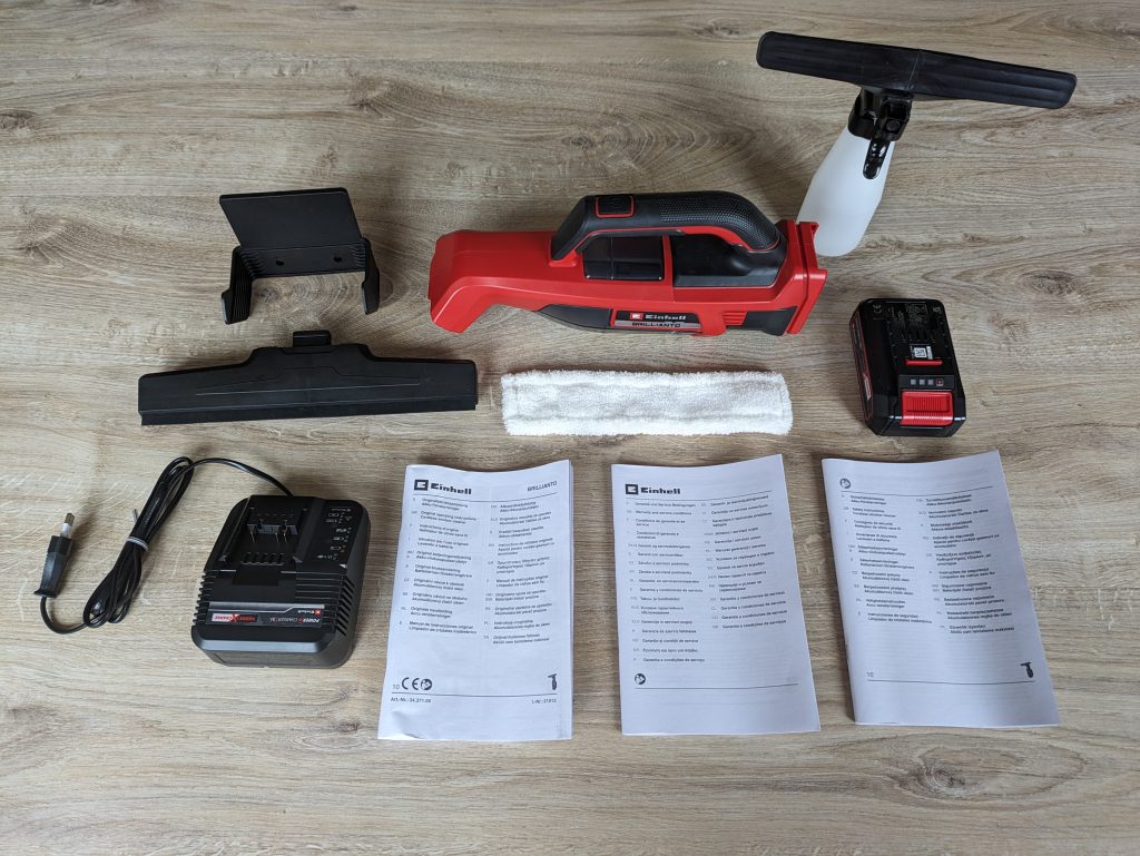 Gesamter Lieferumfang des Einhell BRILLIANTO Fensterreinigers