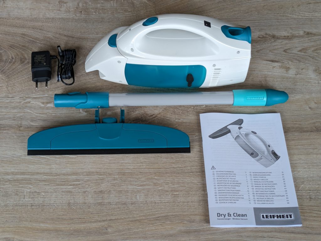 Gesamter Lieferumfang des Leifheit Dry & Clean Fenstersaugers