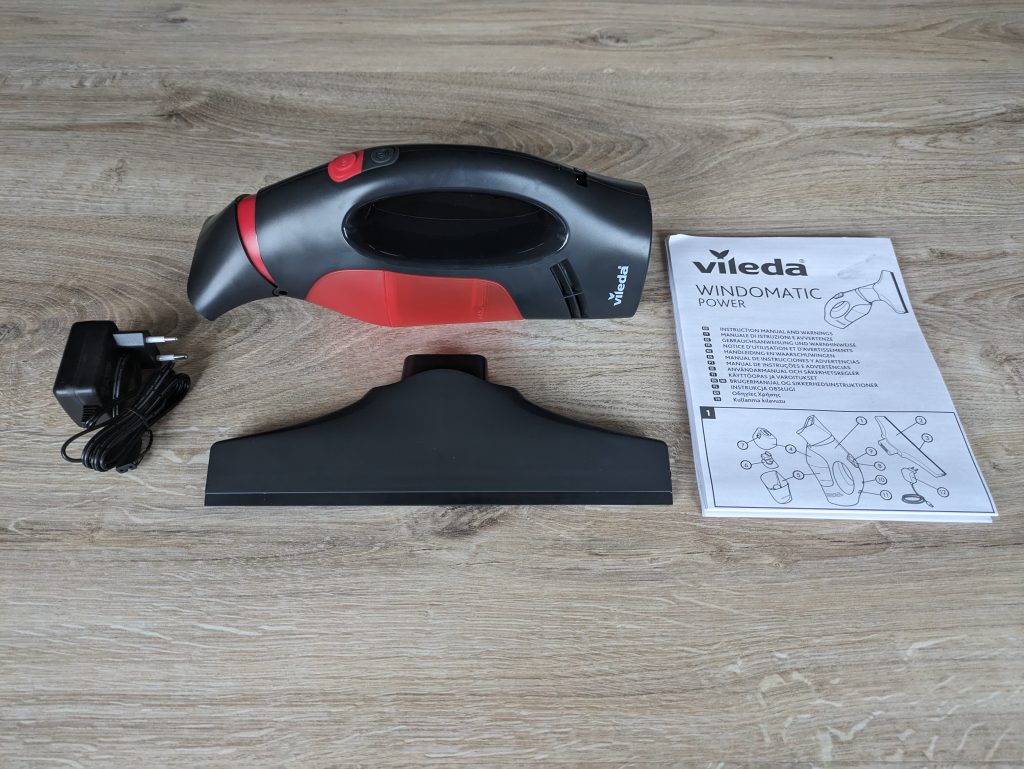Gesamter Lieferumfang des Vileda Windomatic Power Fenstersaugers