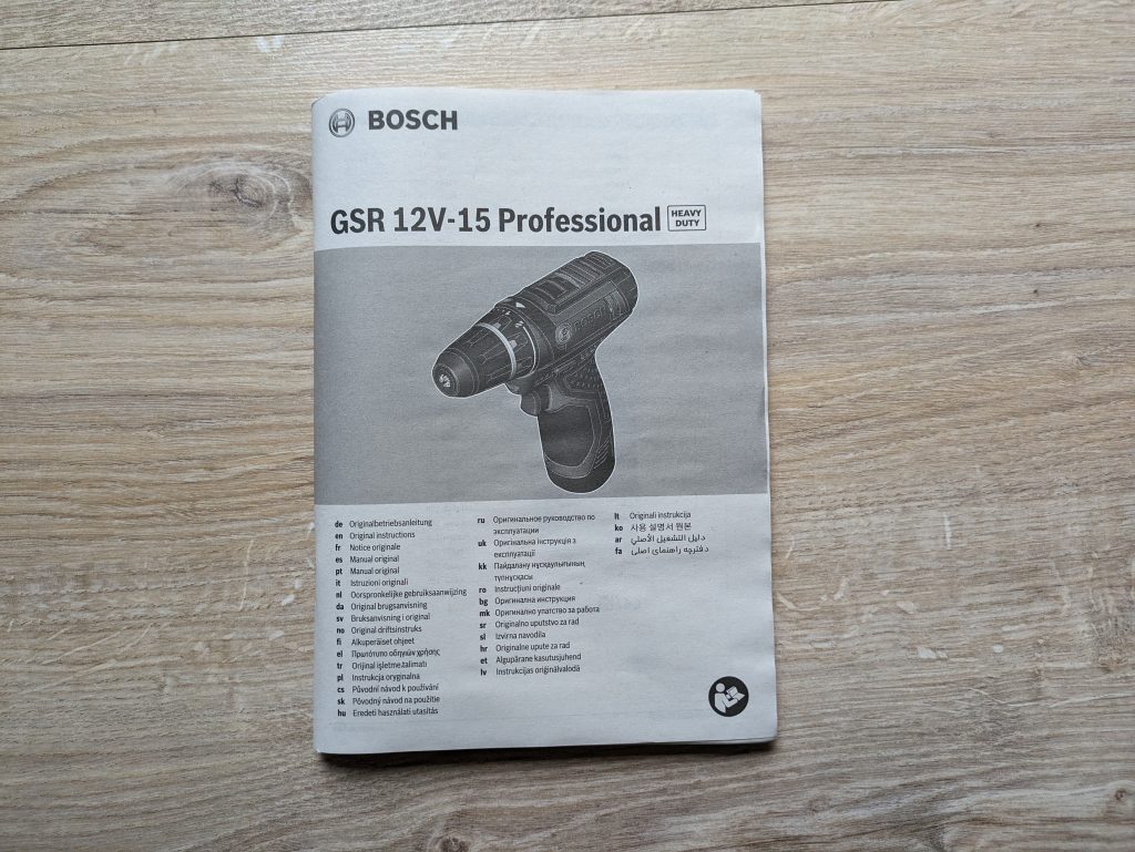 Geschlossene Anleitung des Bosch Professional GSR 12V-15 Akkuschraubers