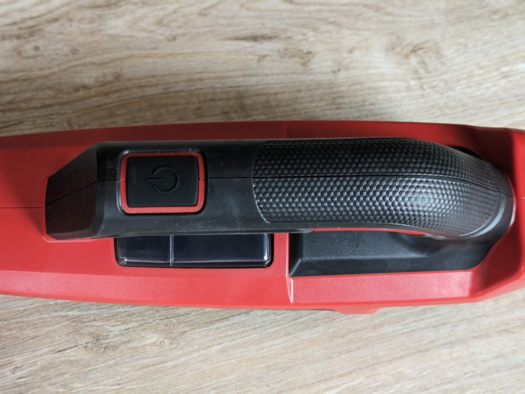 Griff des Einhell BRILLIANTO Fensterreinigers