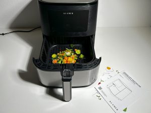 KLAMER Classic Airfryer Heißluftfritteuse mit Gemüse