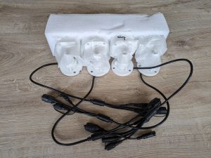 Kameras des RLK8-800B4 Reolink Überwachungskamera-Sets in der Schutzverpackung