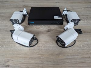 Kameras und NVR des RLK8-800B4 Reolink Überwachungskamera-Sets von vorne