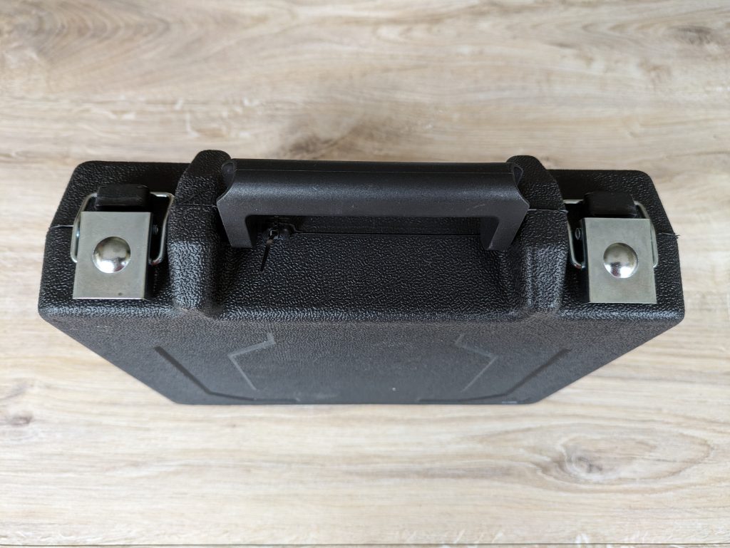 Koffer des TROTEC PSCS 11-12V Akkuschraubers von oben