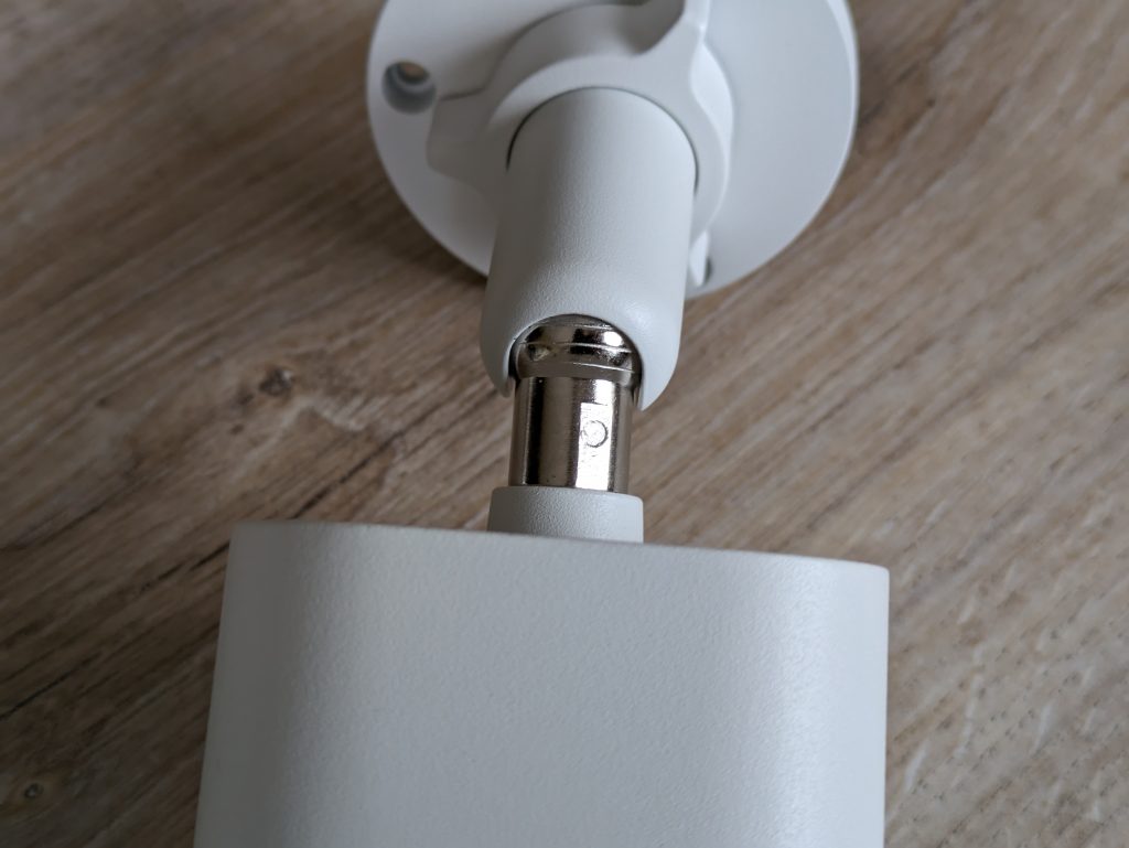 Kugelgelenk der Kamera des RLK8-800B4 Reolink Überwachungskamera-Sets von oben