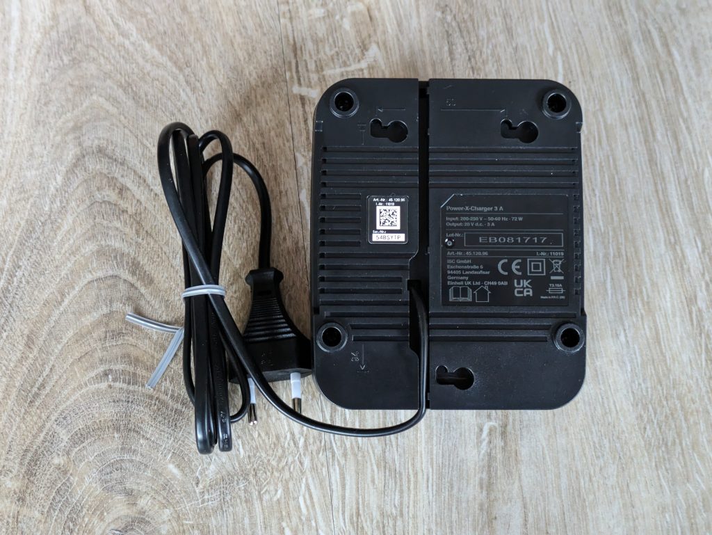 Ladestation des Einhell TP-CD 1850 Li-i BL Akkuschraubers von unten