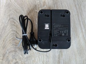 Ladestation des Einhell TP-CD 1850 Li-i BL Akkuschraubers von unten