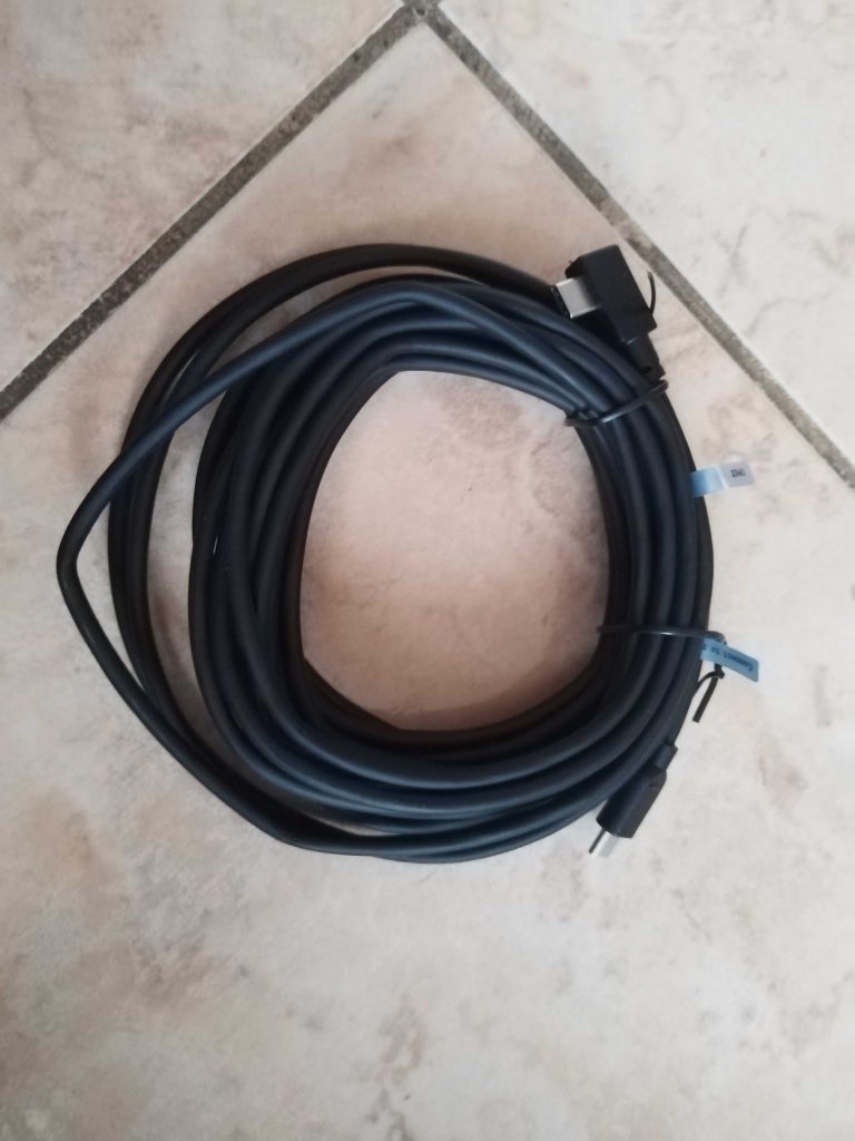 Langes USB-C-Kabel der Viofo A229 Pro 3CH