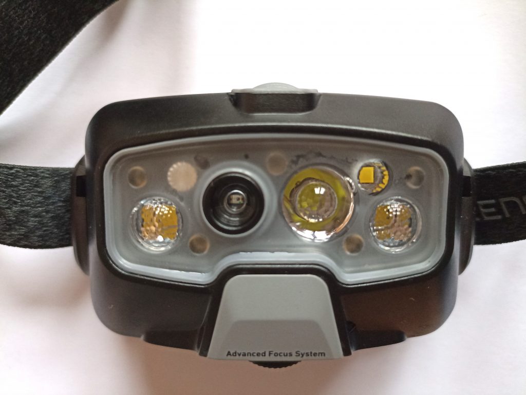 Ledlenser HF8R Core Stirnlampe, Lampe von vorne