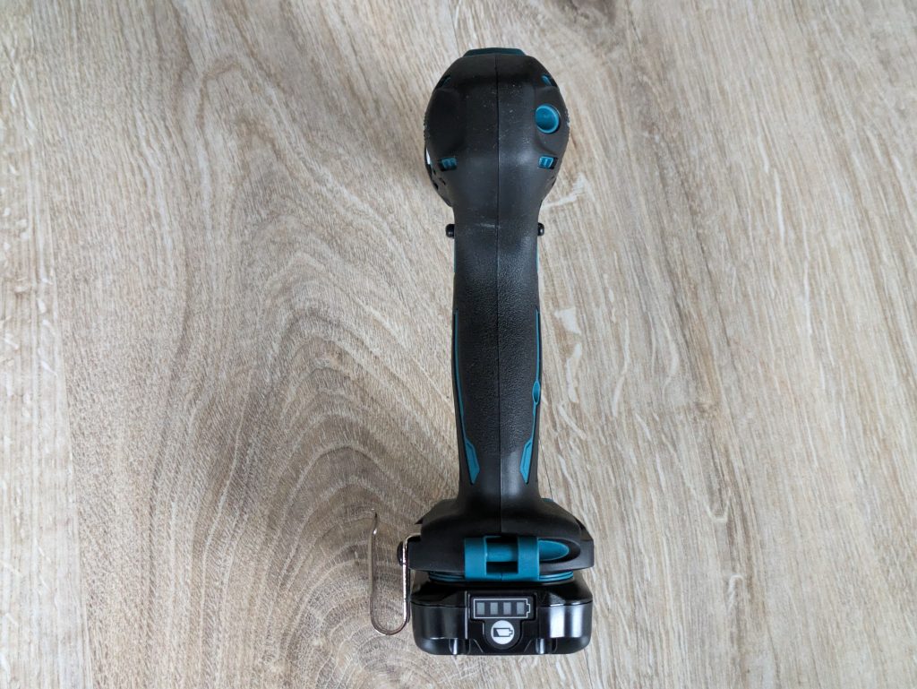 Makita DF333DSAE Akkuschrauber von hinten