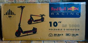 Red Bull Racing RS 1000 Elektro-Scooter Verpackung