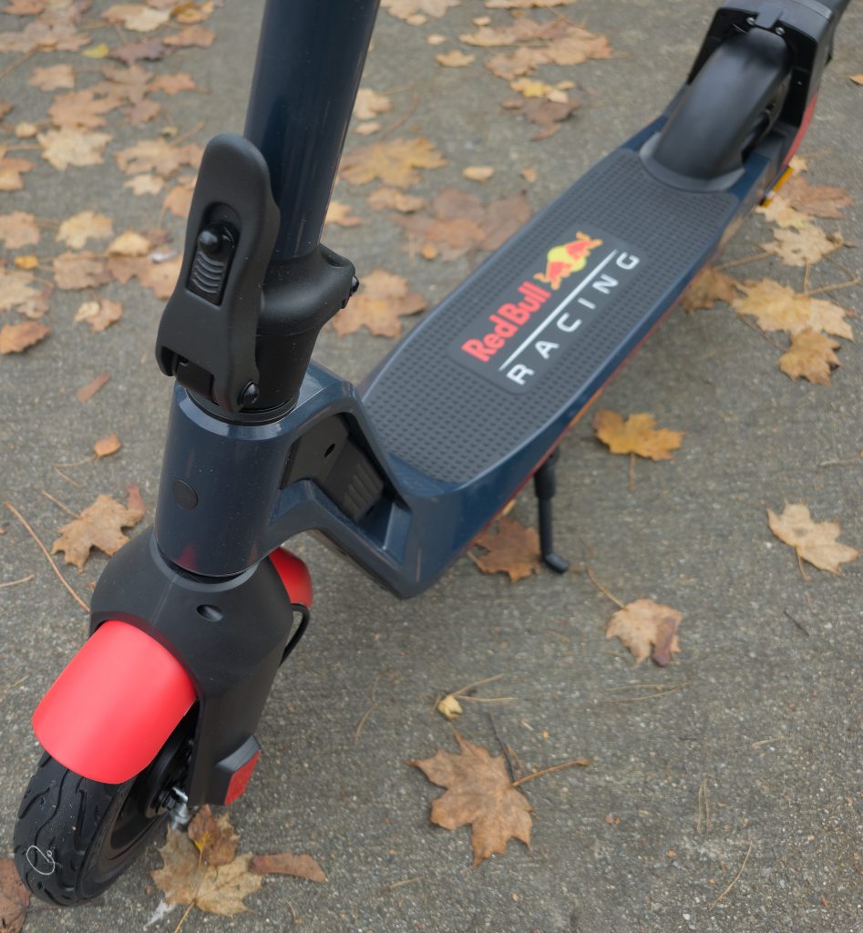 Red Bull Racing RS 1000 Elektro-Scooter im Test