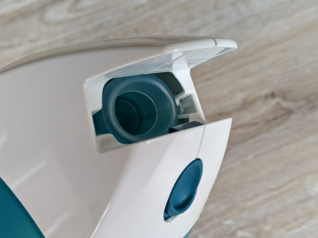Saugdüsenanschluss des Leifheit Dry & Clean Fenstersaugers